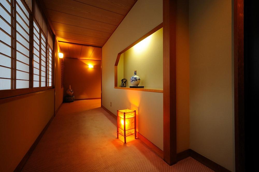 Suzukiya Ryokan Shiroishi  Exterior photo
