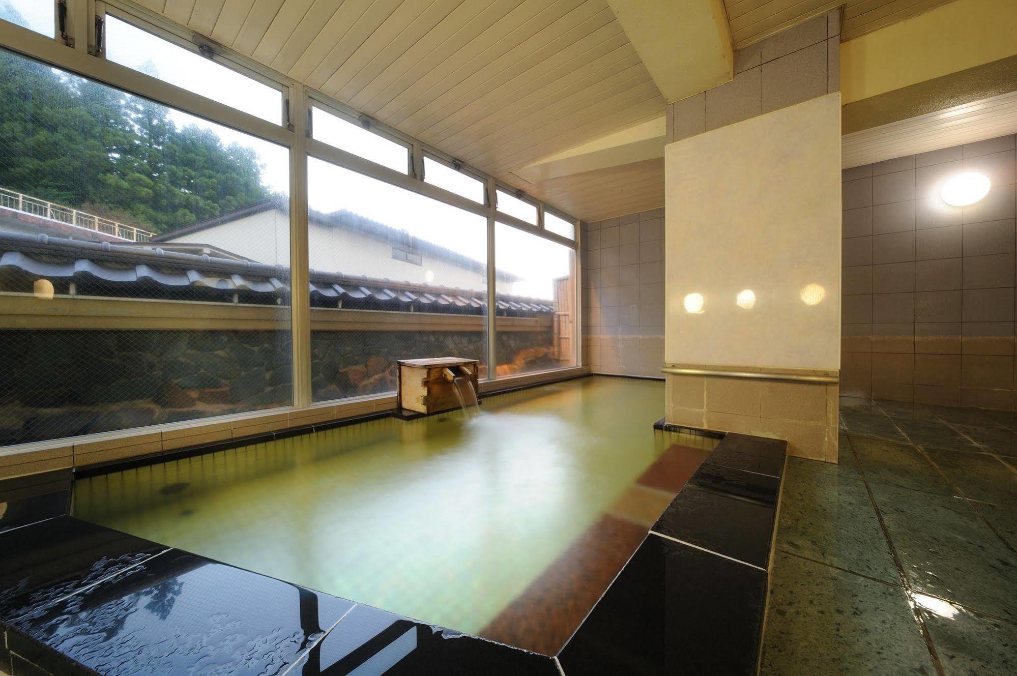 Suzukiya Ryokan Shiroishi  Exterior photo